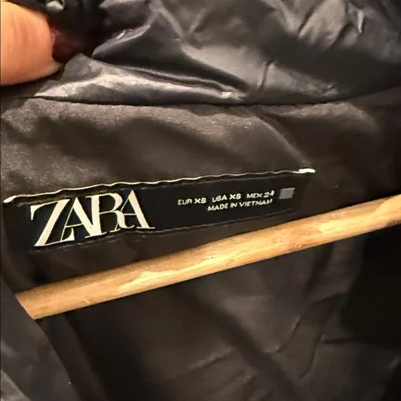 Zara Charcoal puffer Jacket worn once - Picture 3 of 3